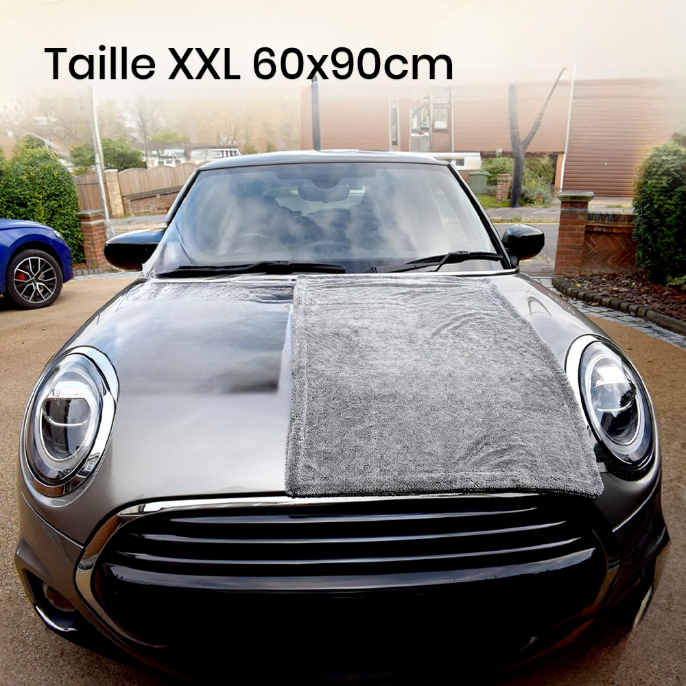Serviette de Séchage Optimo™ PRO en taille XXL 60x90 cm, idéale pour sécher de grandes surfaces de carrosserie en un seul passage. Sa microfibre dense élimine l’eau rapidement sans laisser de traces ni micro-rayures, pour une finition professionnelle sur toute la voiture.